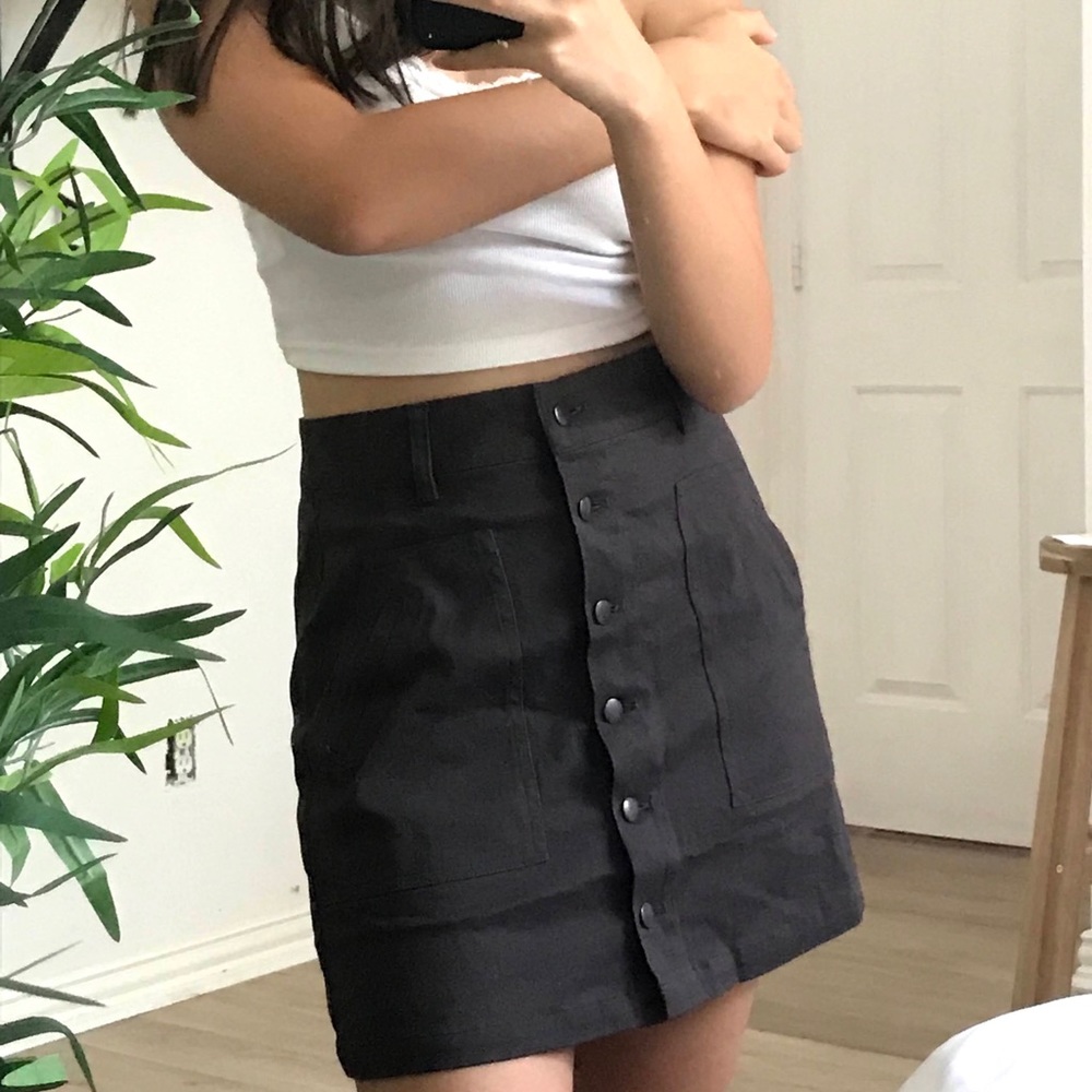grey button up skirt